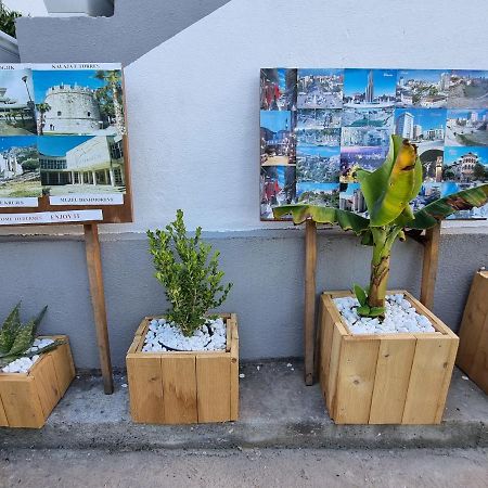Guest House Vila Elezi Durres Exterior photo